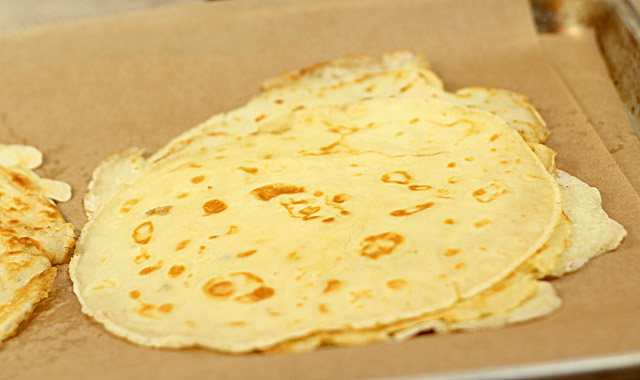 bananas-foster-crepes