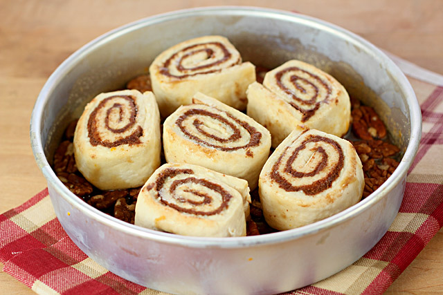 bourbon-orange-cinnamon-rolls