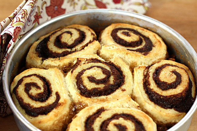 bourbon-orange-cinnamon-rolls2