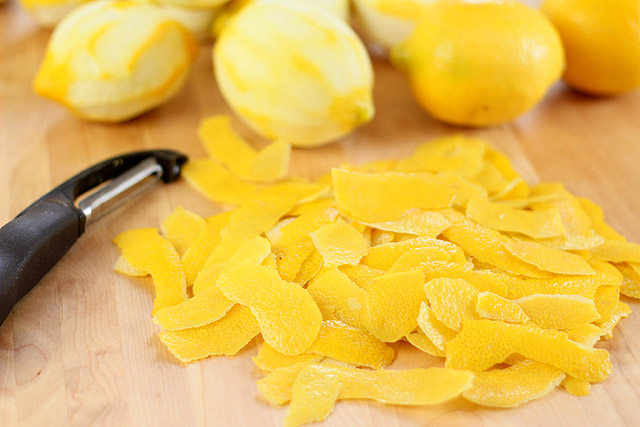 limoncello-peels