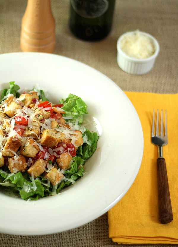 panzanella-salad-scene